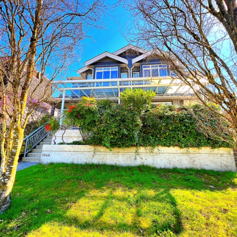 1-1940 Chesterfield Ave, North Vancouver, BC, Canada, Monika Beheshti Listing