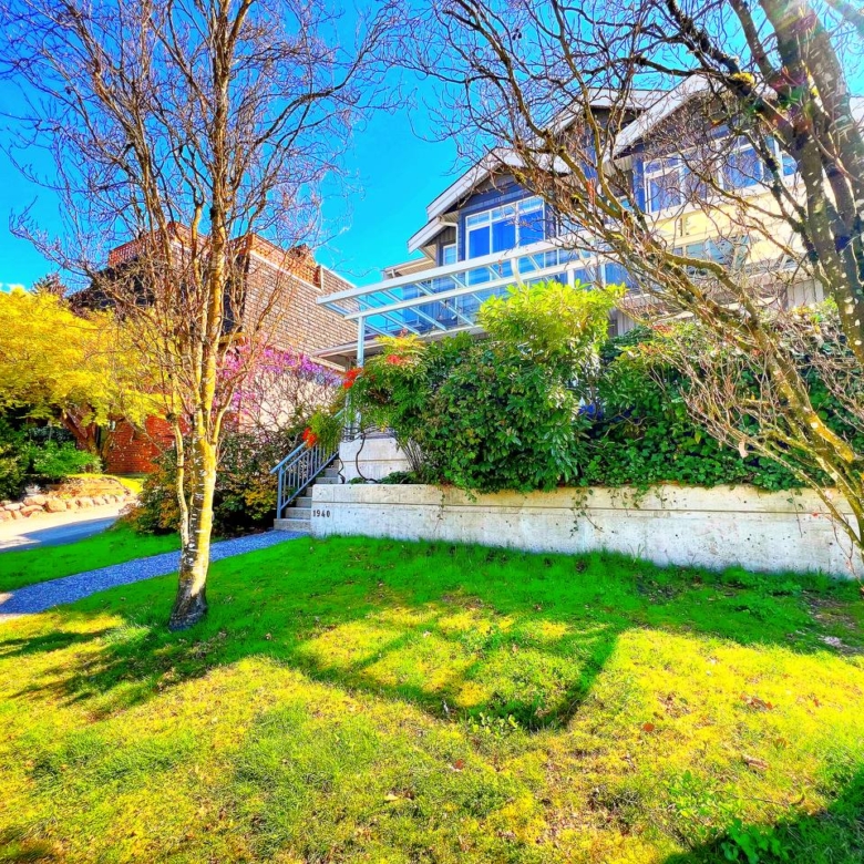 1-1940 Chesterfield Ave, North Vancouver, BC, Canada, Monika Beheshti Listing